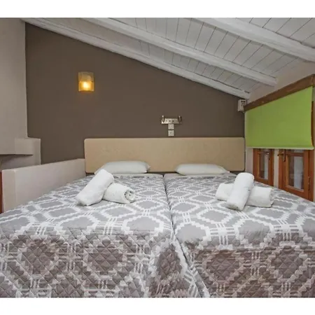 Corfu Club Maisonette 4 公寓式酒店 *