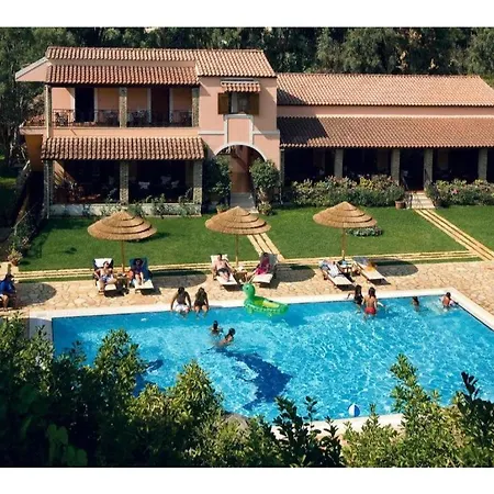 Corfu Club Maisonette 4 公寓式酒店 古维亚