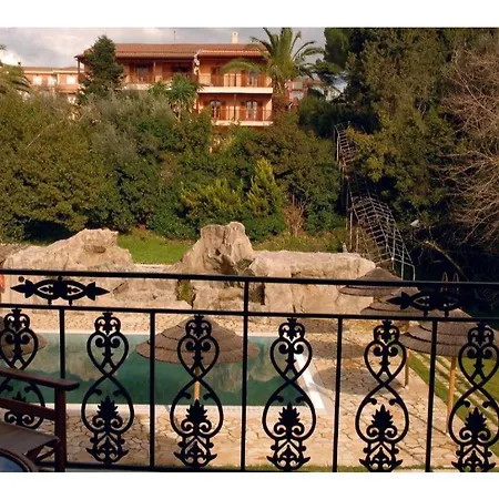 公寓式酒店 Corfu Club Maisonette 4 *